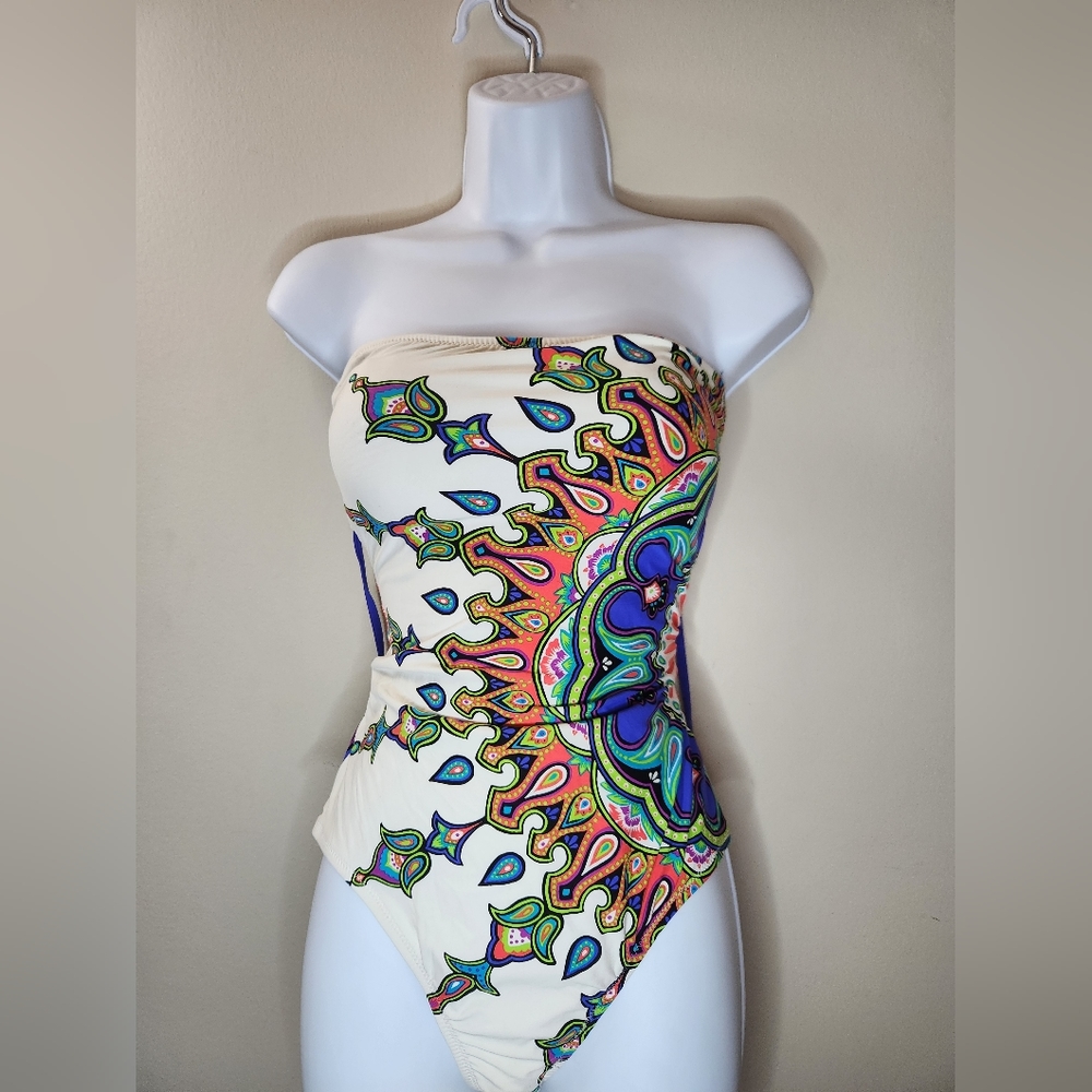 TRINA TURK KASBAH LACE-BACK ONE PIECE Swimsuit 10 Halter Strapless